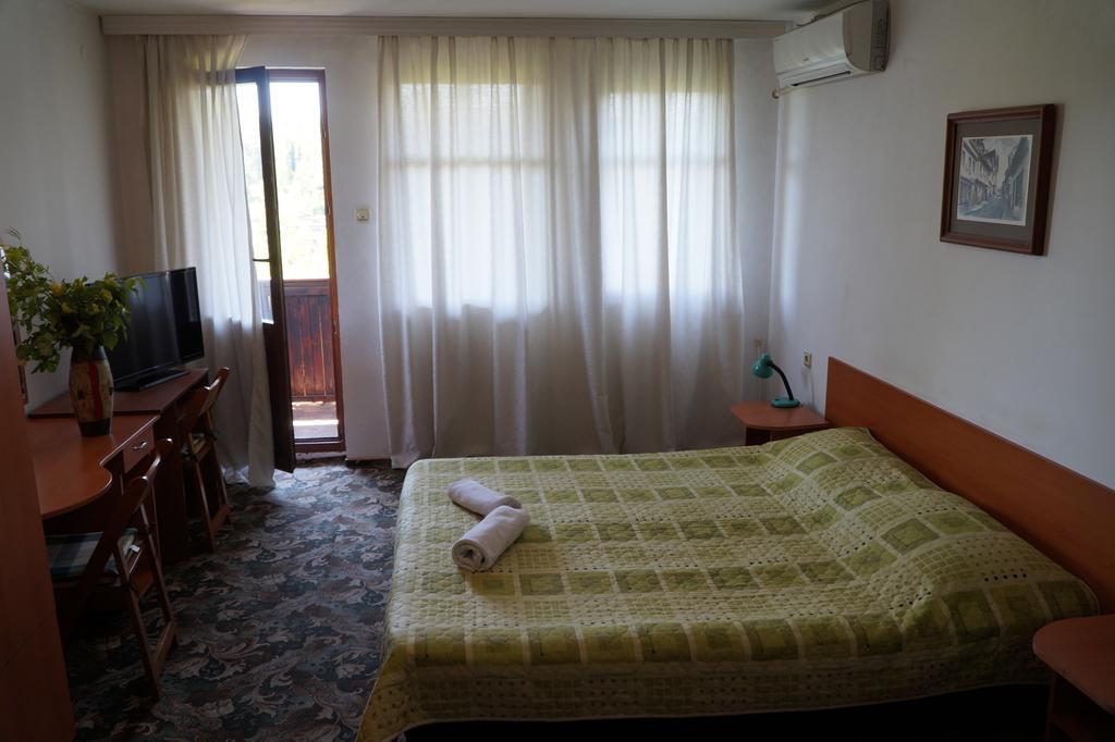 Guestrooms Ross Veliko Tŭrnovo Exterior foto