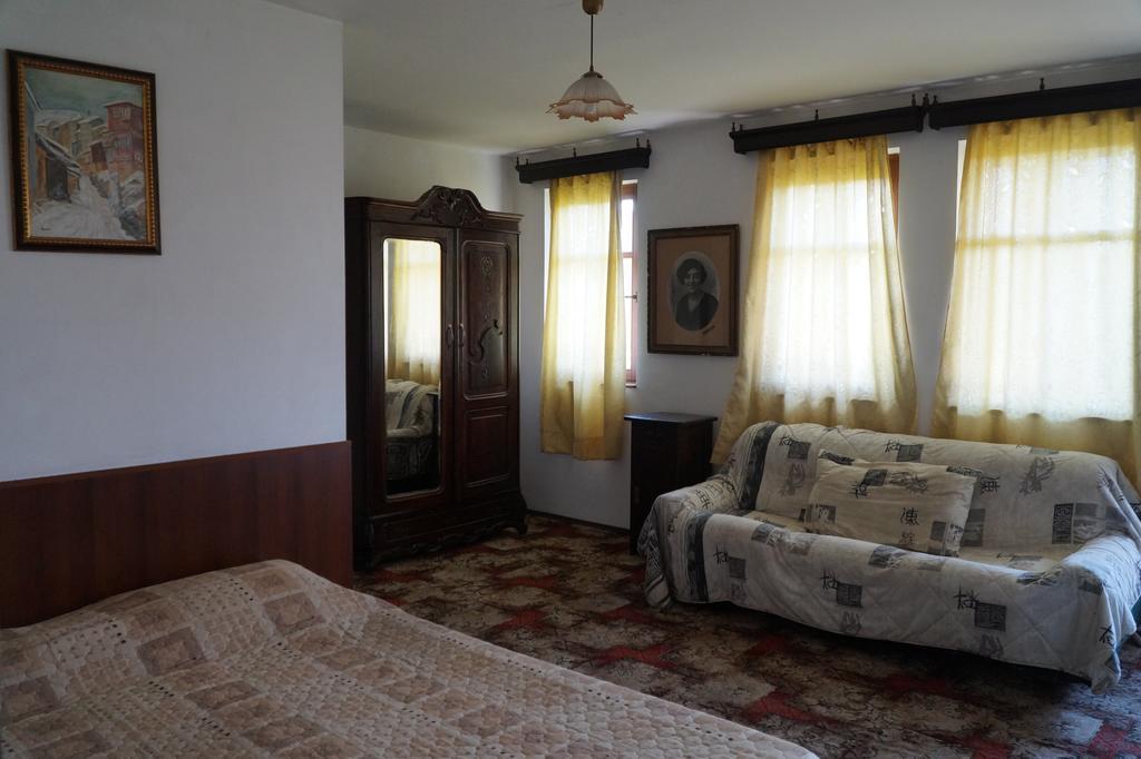 Guestrooms Ross Veliko Tŭrnovo Exterior foto